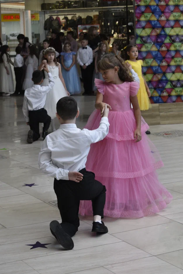 <p>Лицейский бал</p>