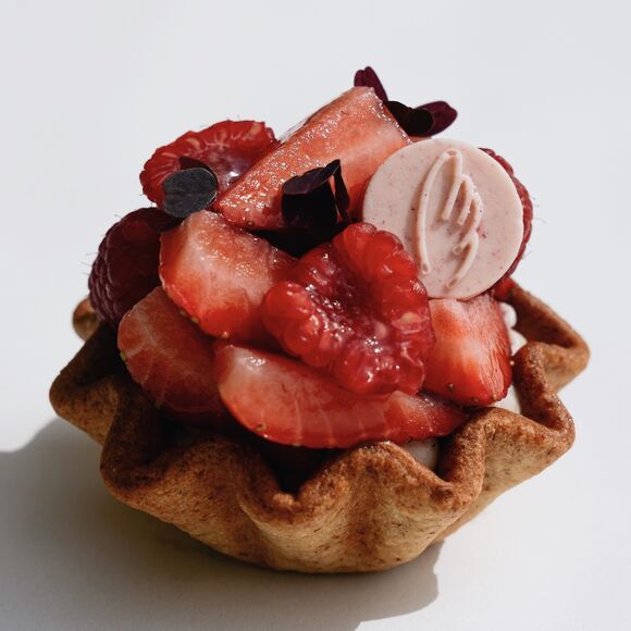 <p>seasonal tart</p>