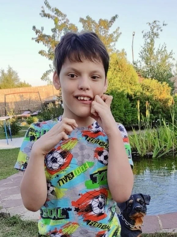 <p><b>Егор Исидоров</b></p>