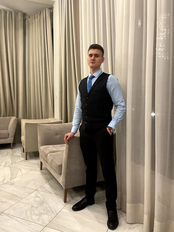 Сергей  Есипенко 