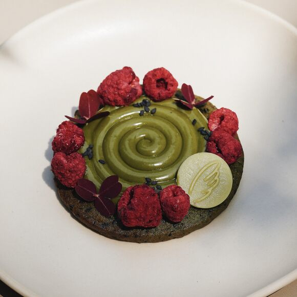 matcha - black sesame cookie