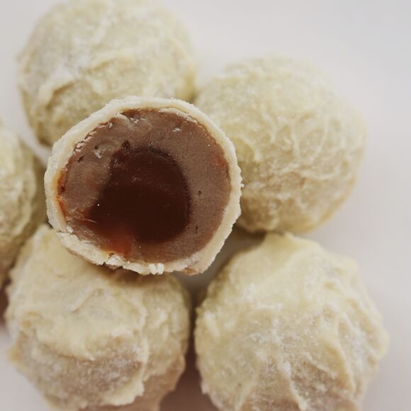 hojicha & caramel truffle