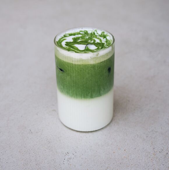 <p>iced matcha latte </p>