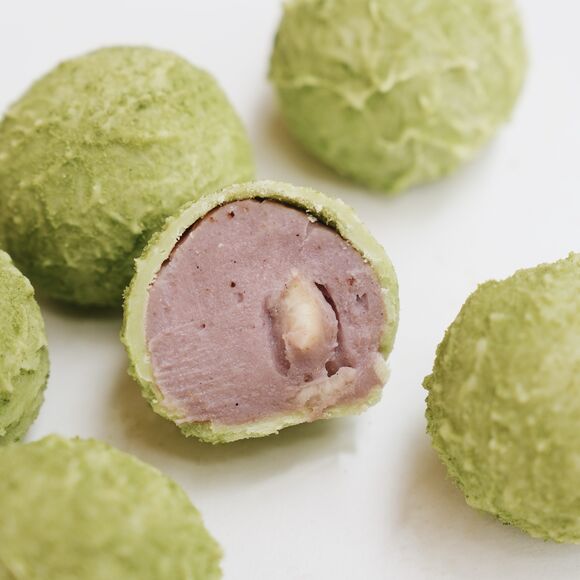 strawberry yogurt truffle