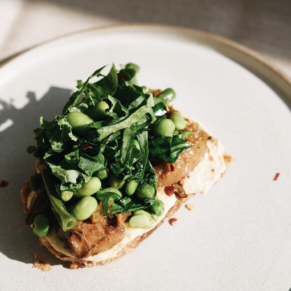 green toast  with mushrooms