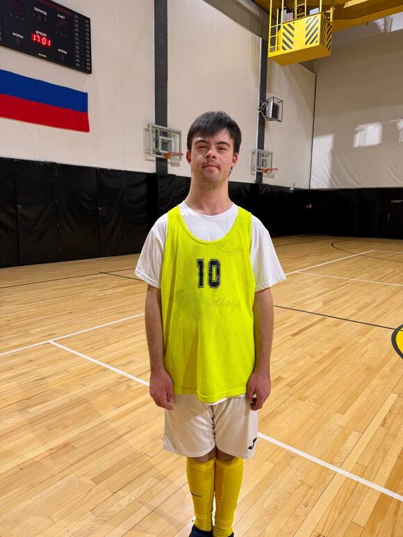 <p>Защитник</p>