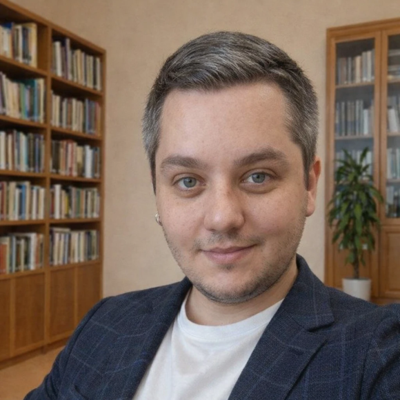 <p><span style="font-size: 28px;">Владислав Симонов</span></p>