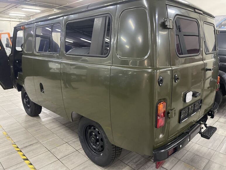 <p style="text-align: center;"><span style="font-size: 14px;">Автомобиль УАЗ "Буханка"</span></p>