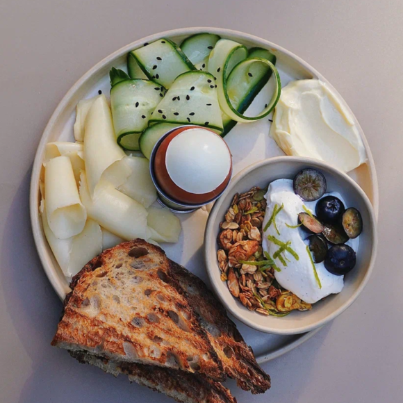 <p>angel morning plate with granola</p>