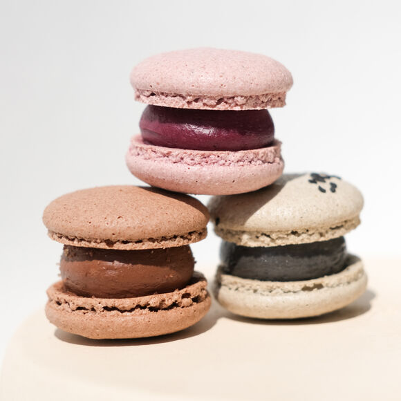 mini macarons