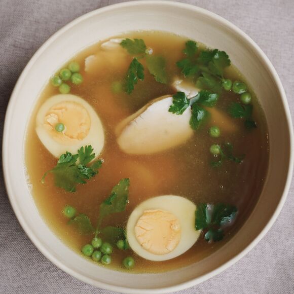 <p>суп куриный</p>