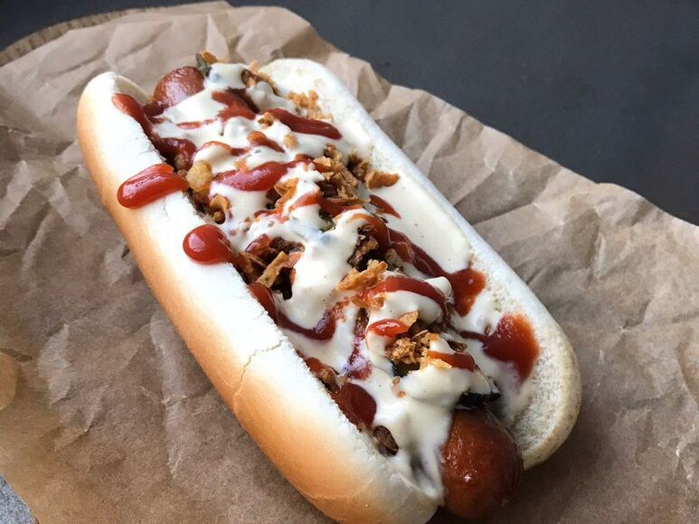 <p>Австралийский хот дог </p>